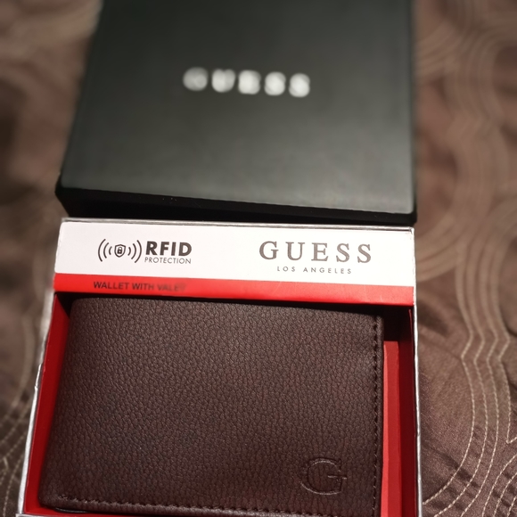 Guess men wallet - Picture 2 of 6